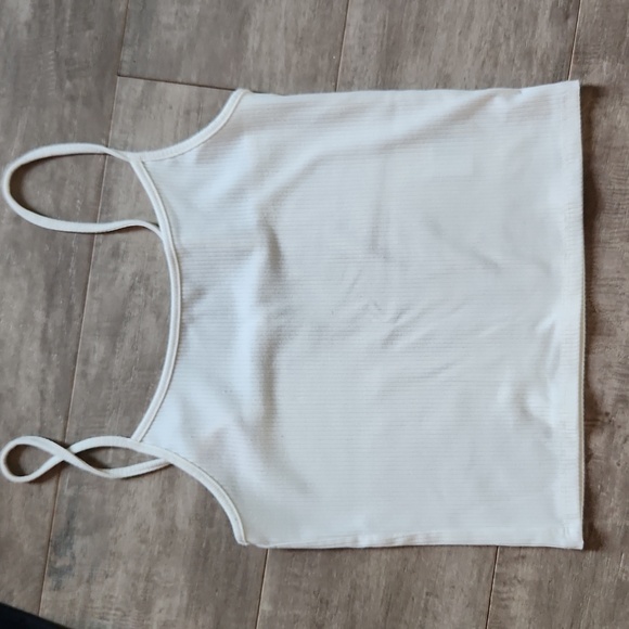 3 Mini Tanks American Eagle, Forever 21 - Picture 3 of 4